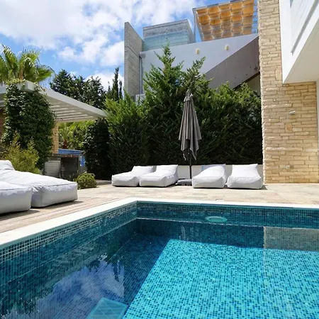Downtown 1 Villa *