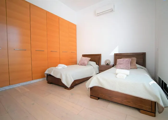 Downtown 1 파포스